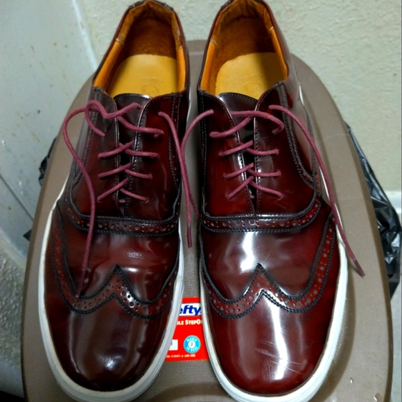 Shoes - Picture 1 of 9